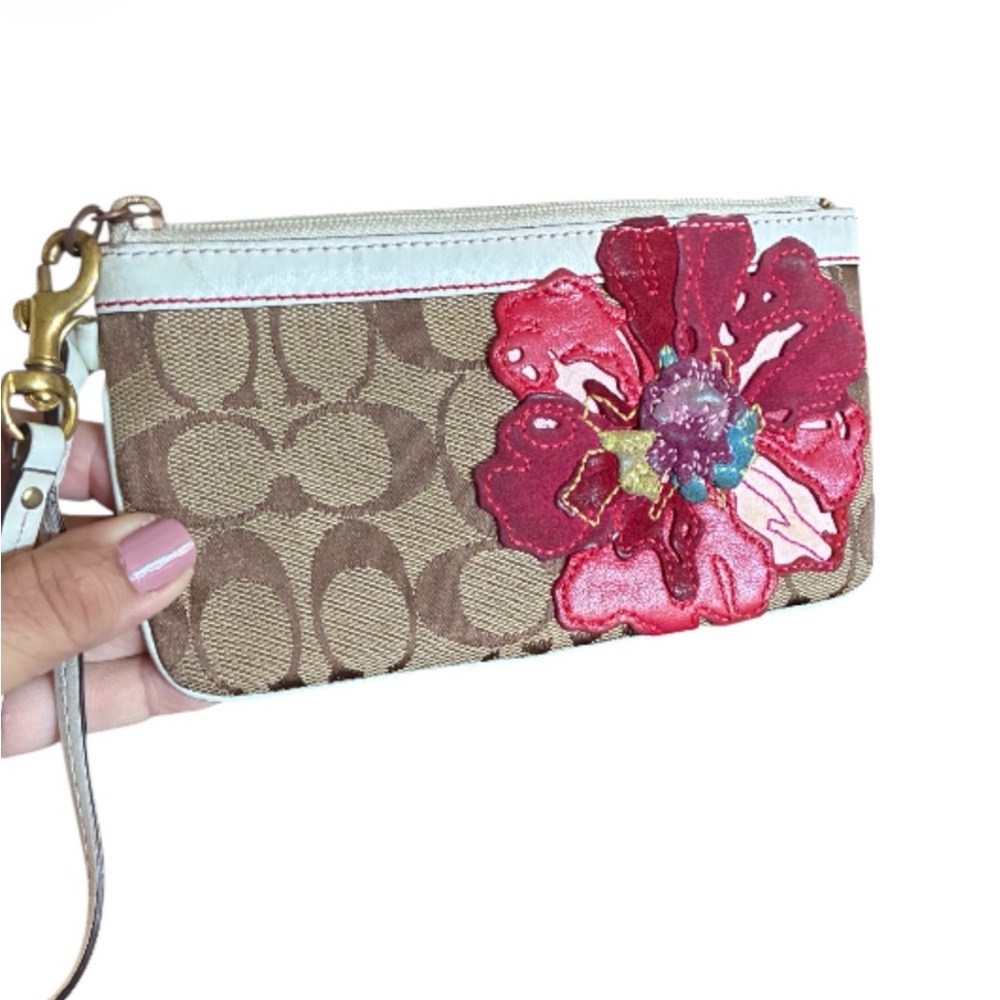 COACH Poppy Floral Wristlet